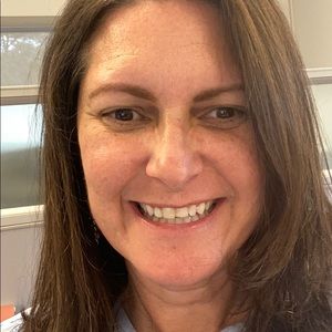 Meet your Posher, Dana